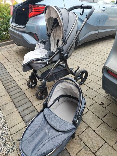Egg2 Pram with double adapters