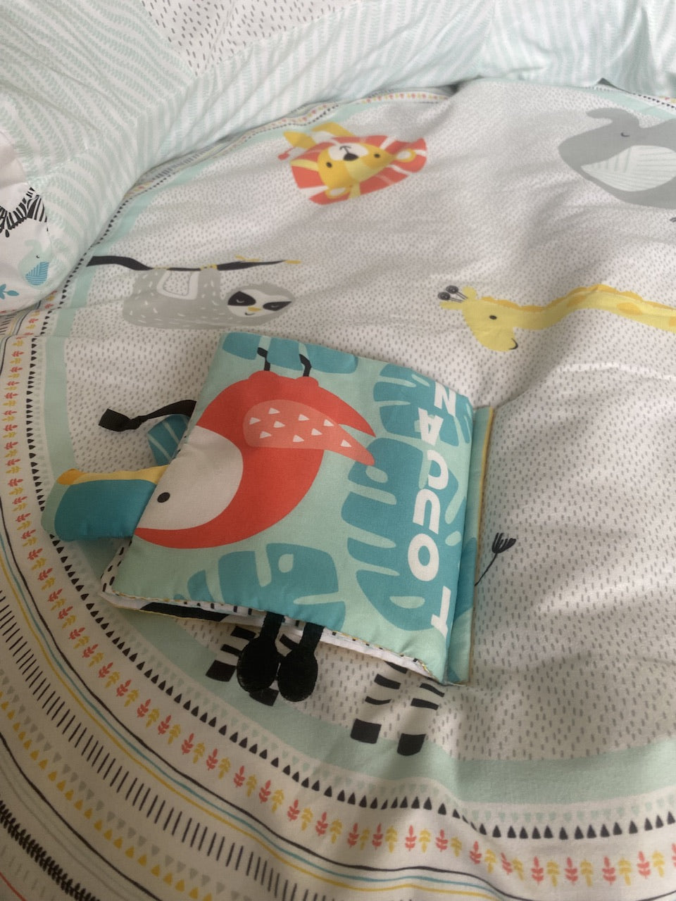 Babyzee safari play mat