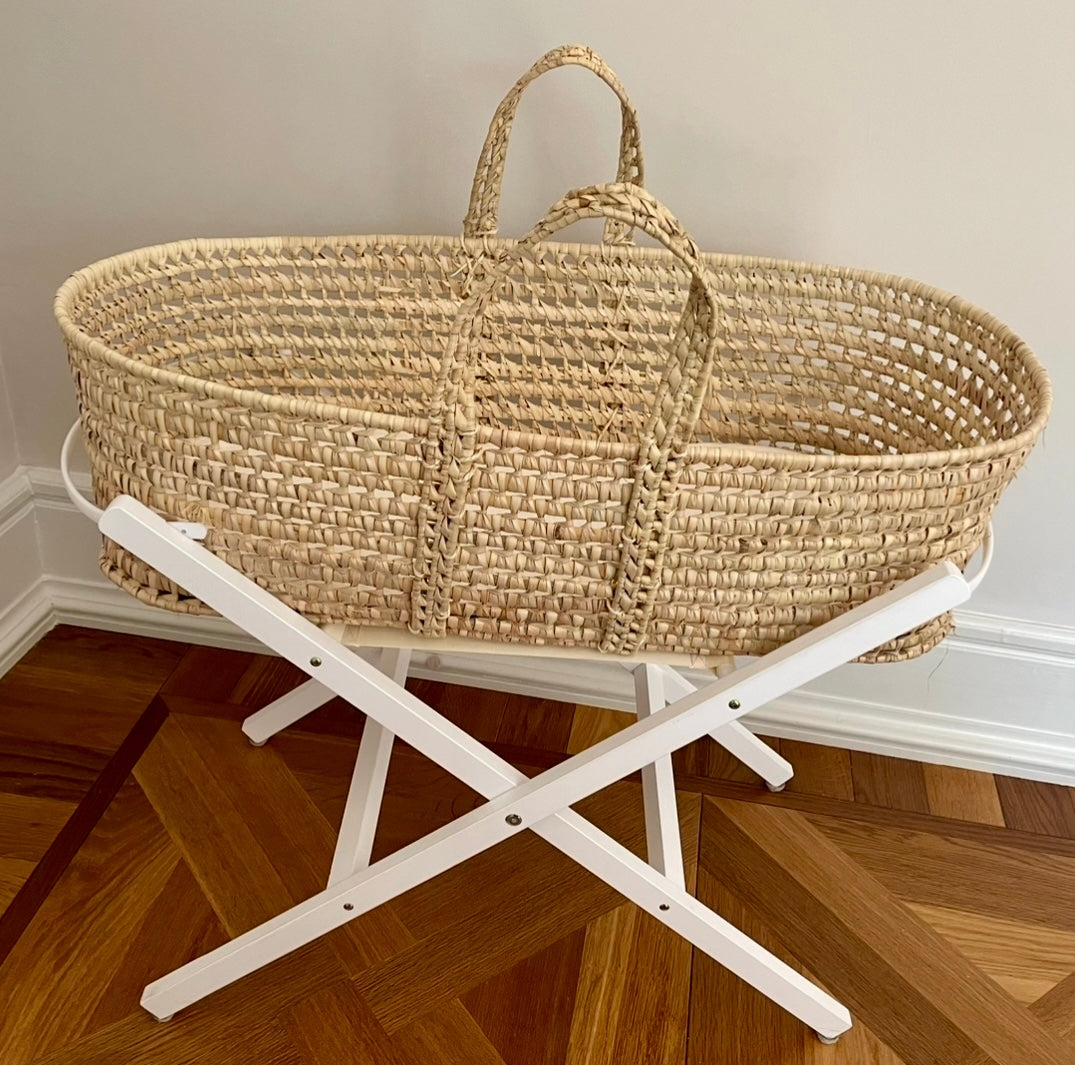 Moses basket and stand