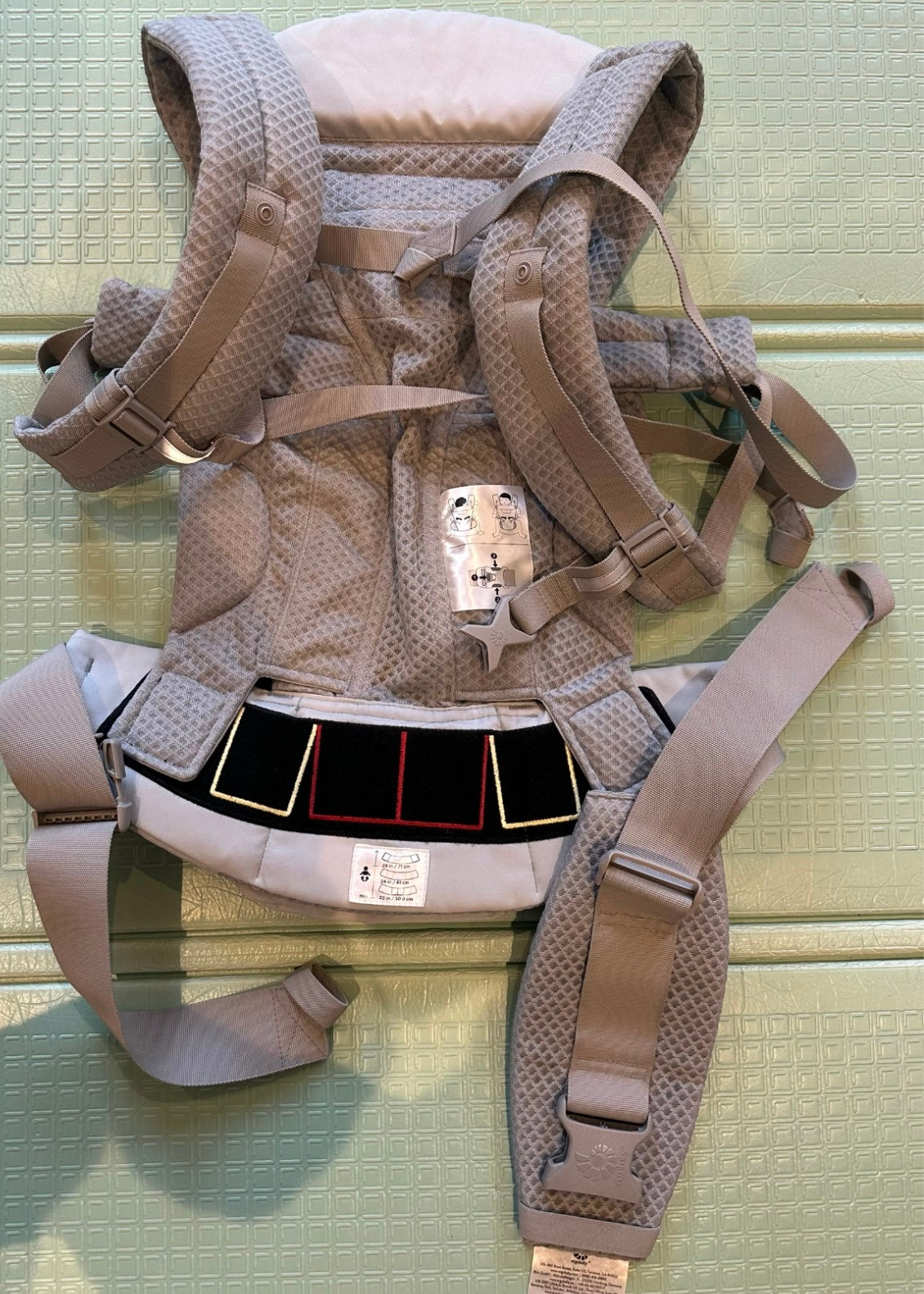 Ergobaby Omni Breeze- Pearl Grey