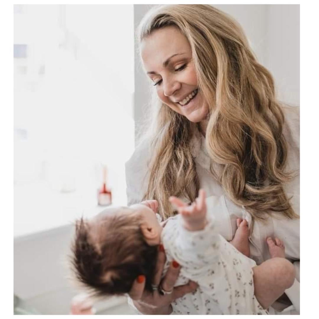 THE POWER OF TOUCH: How Nurturing Touch Shapes Your Baby’s Development