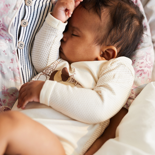 HELPING YOUR CUDDLE-LOVING BABY SLEEP INDEPENDENTLY