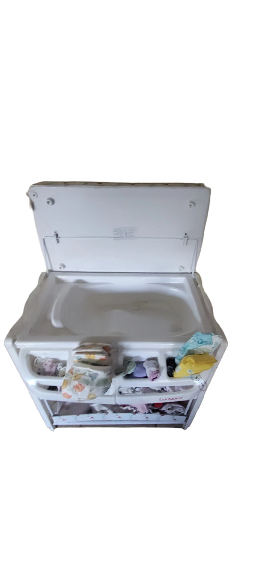 Changing table