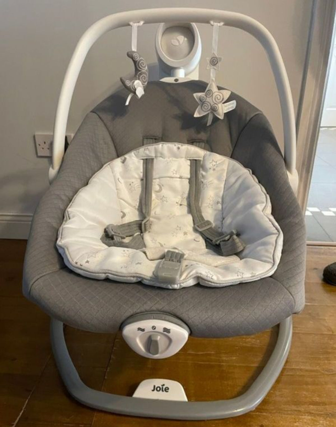 Joie Serena 2 in 1 Swinger/ Rocker