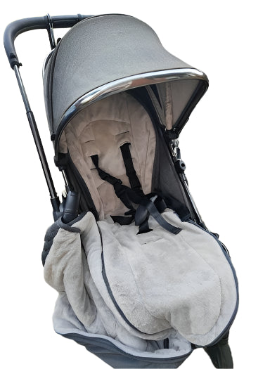 Egg2 Pram with double adapters