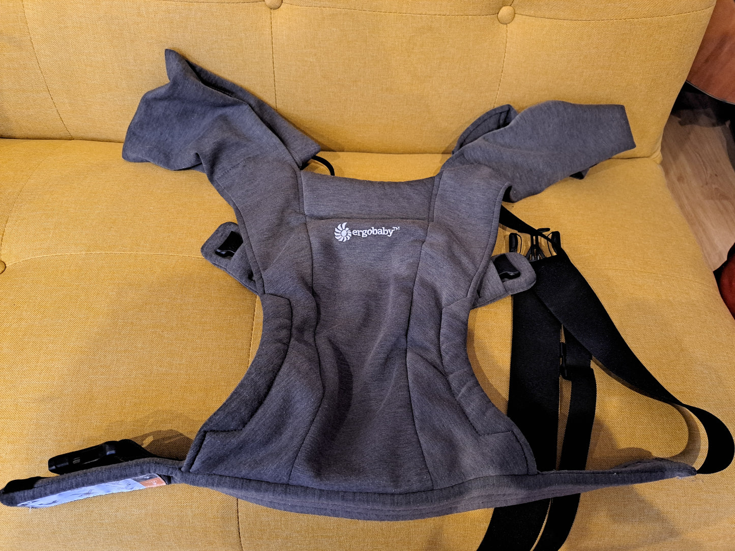 Ergobaby Embrace Newborn carrier