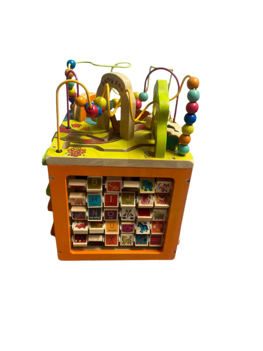 Zany Zoo activity cube
