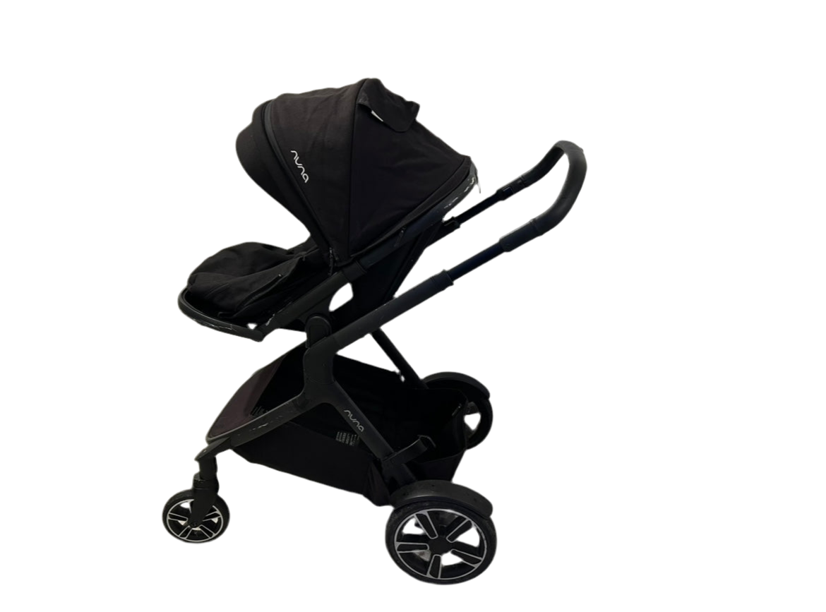 Nuna Demi Grow buggy