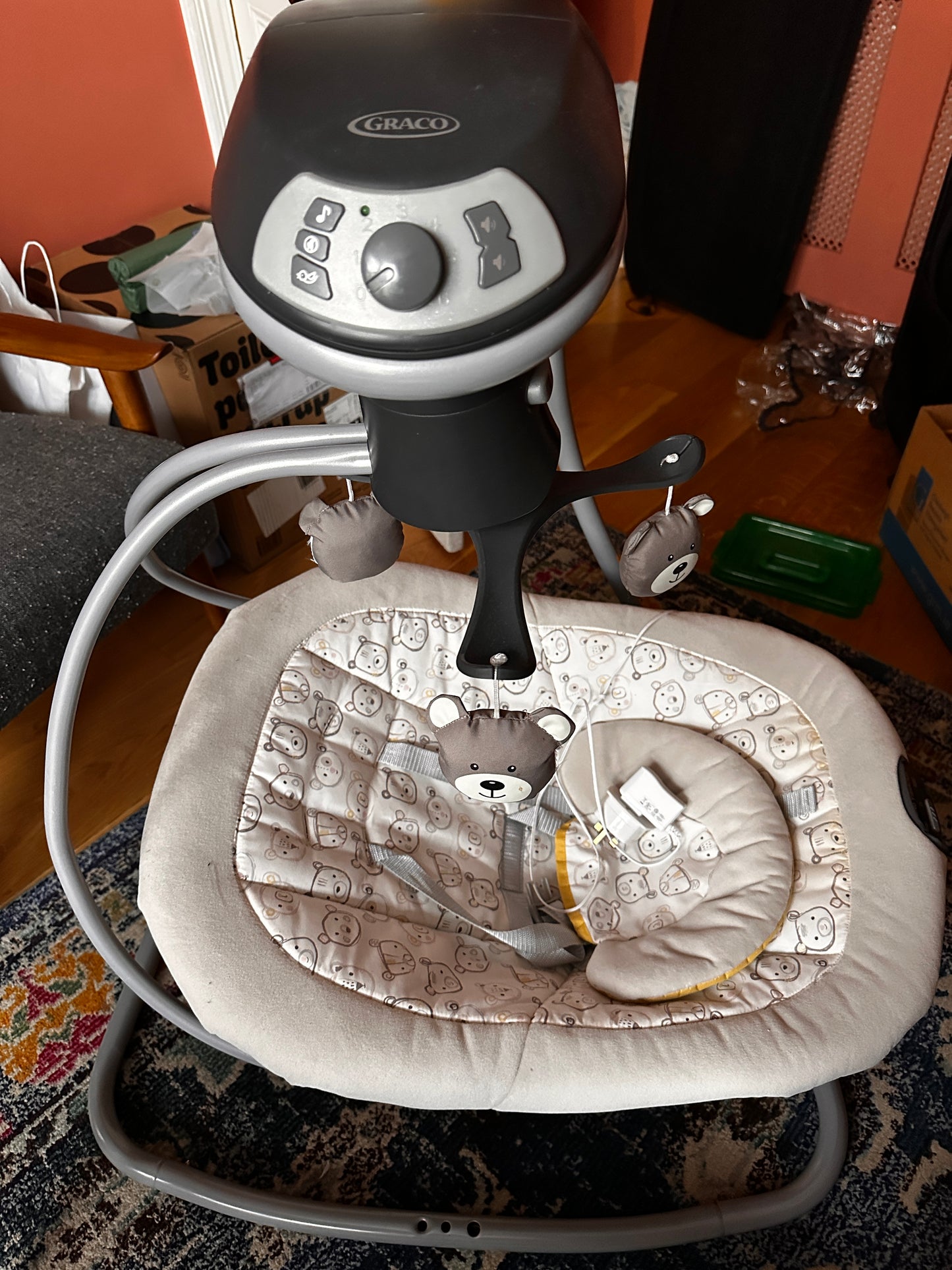 Graco Simple Sway Swing with Multi-Direction Lounger