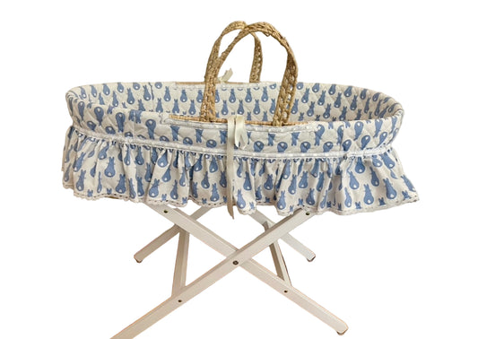 Nursery window Moses basket cover