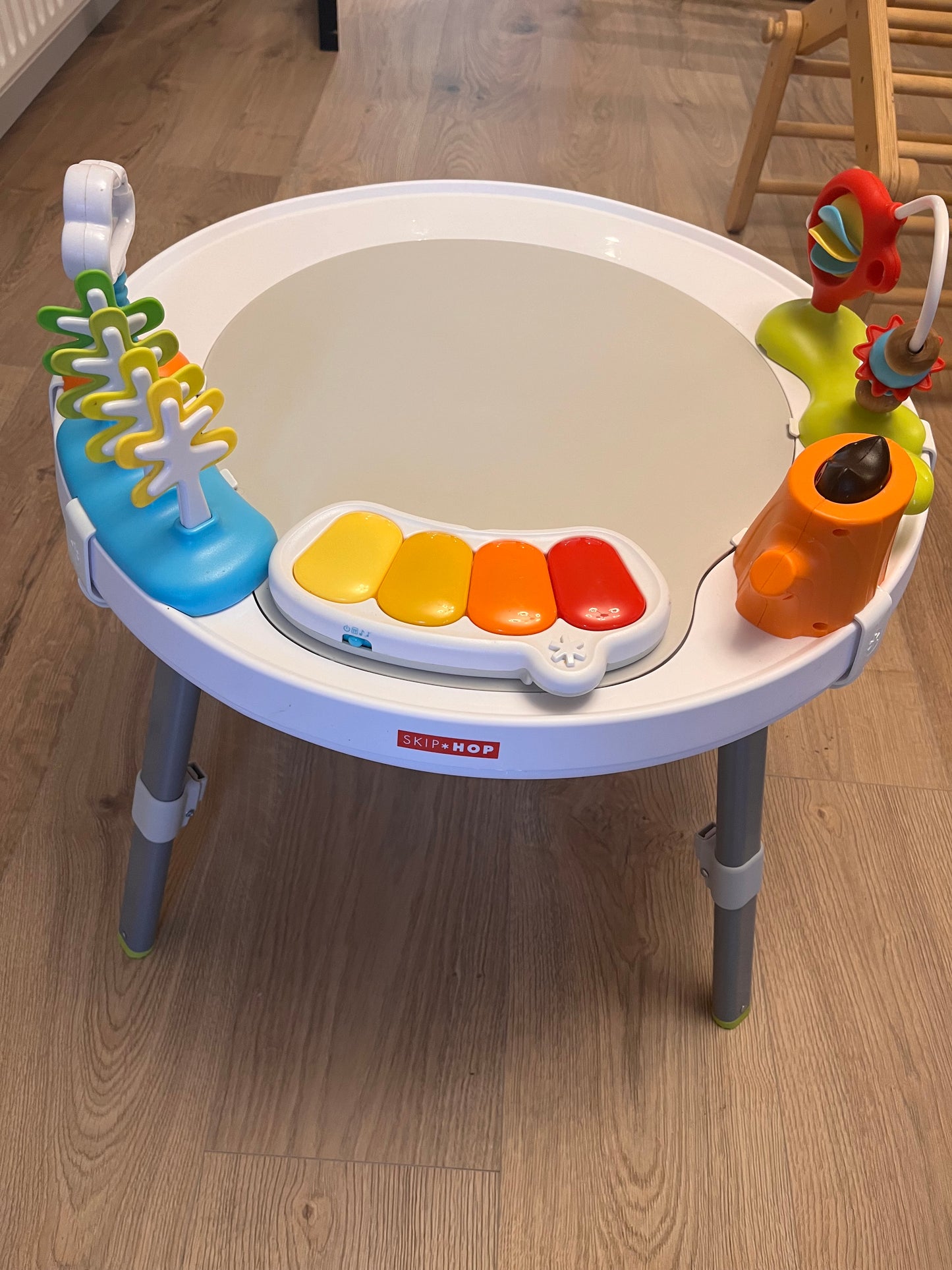Skip hop activity centre