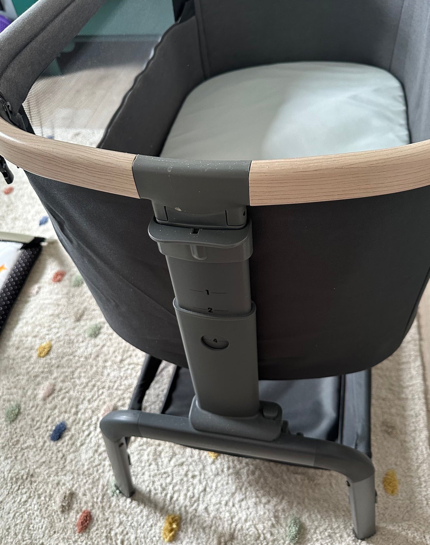 Maxi-Cosi Iora Bedside Crib