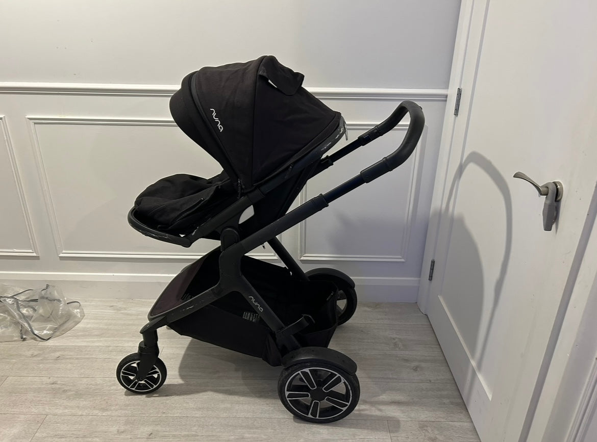 Nuna Demi Grow buggy