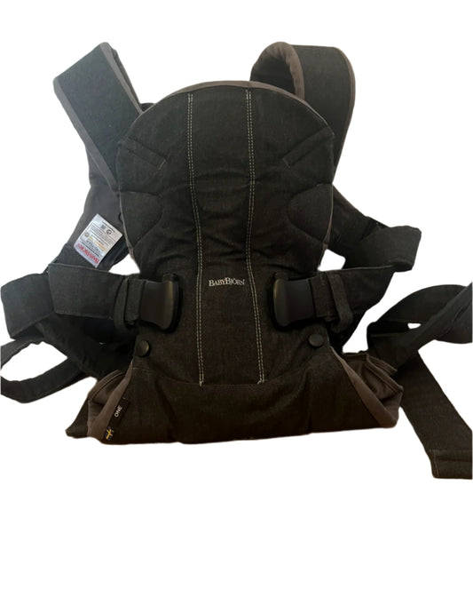 Babybjorn carrier