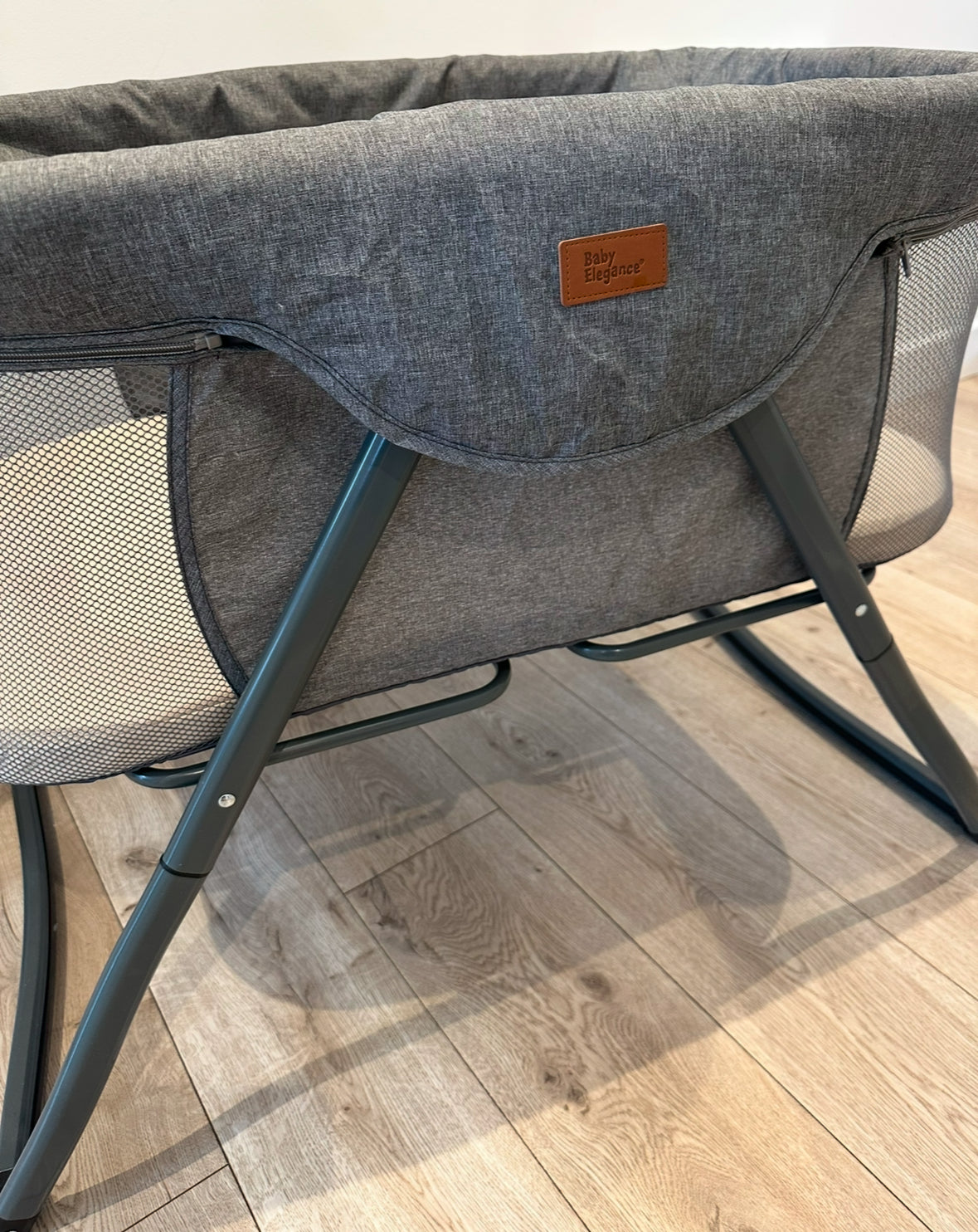 Kangu Foldable Crib/travel cot – Bears Club - Main Image