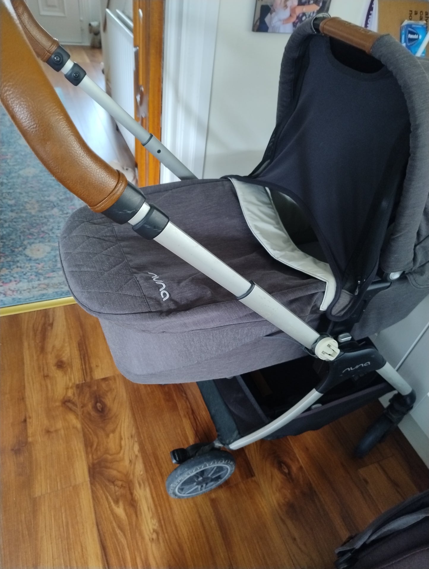 Nuna travel system