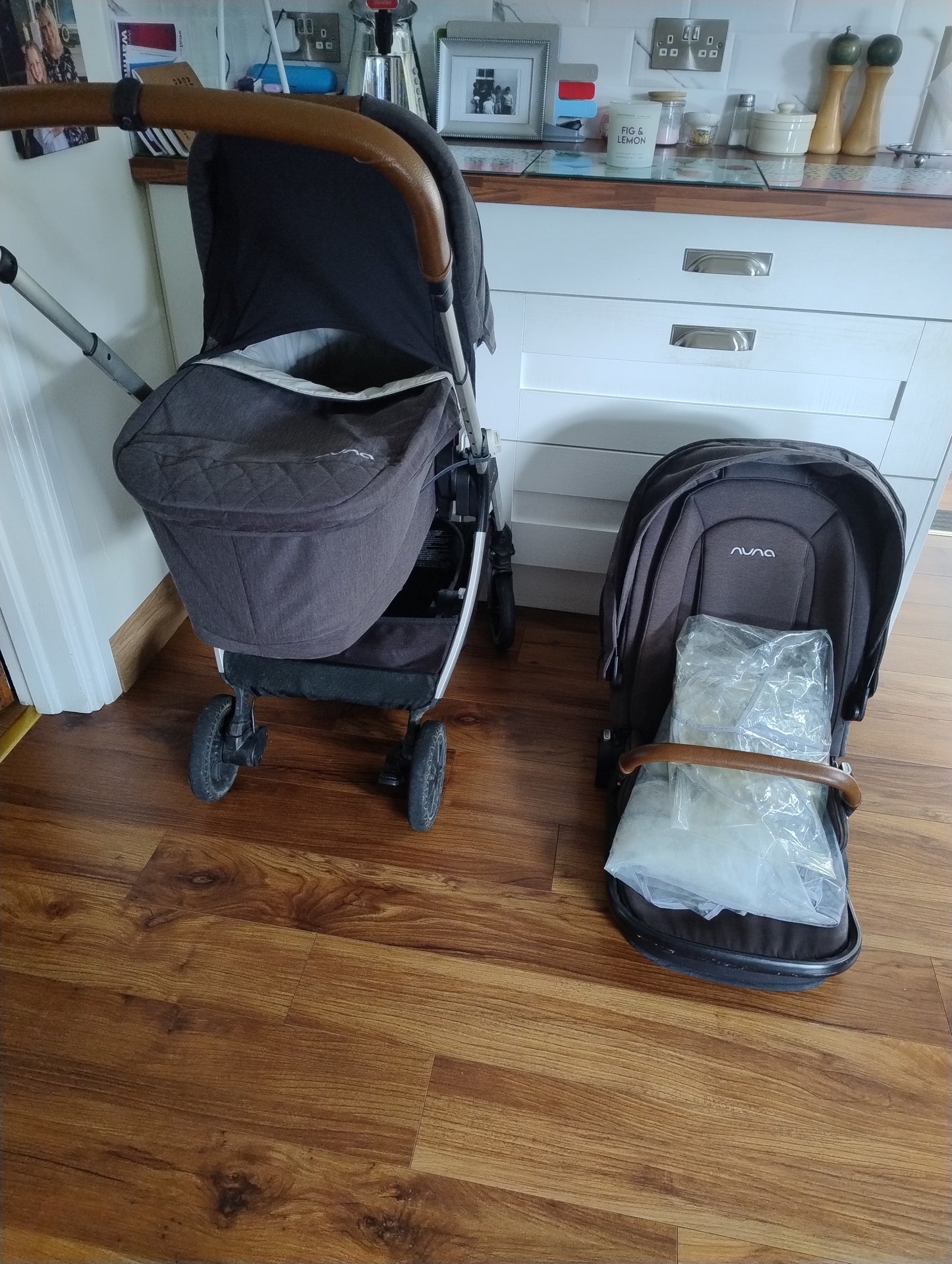 Nuna travel system