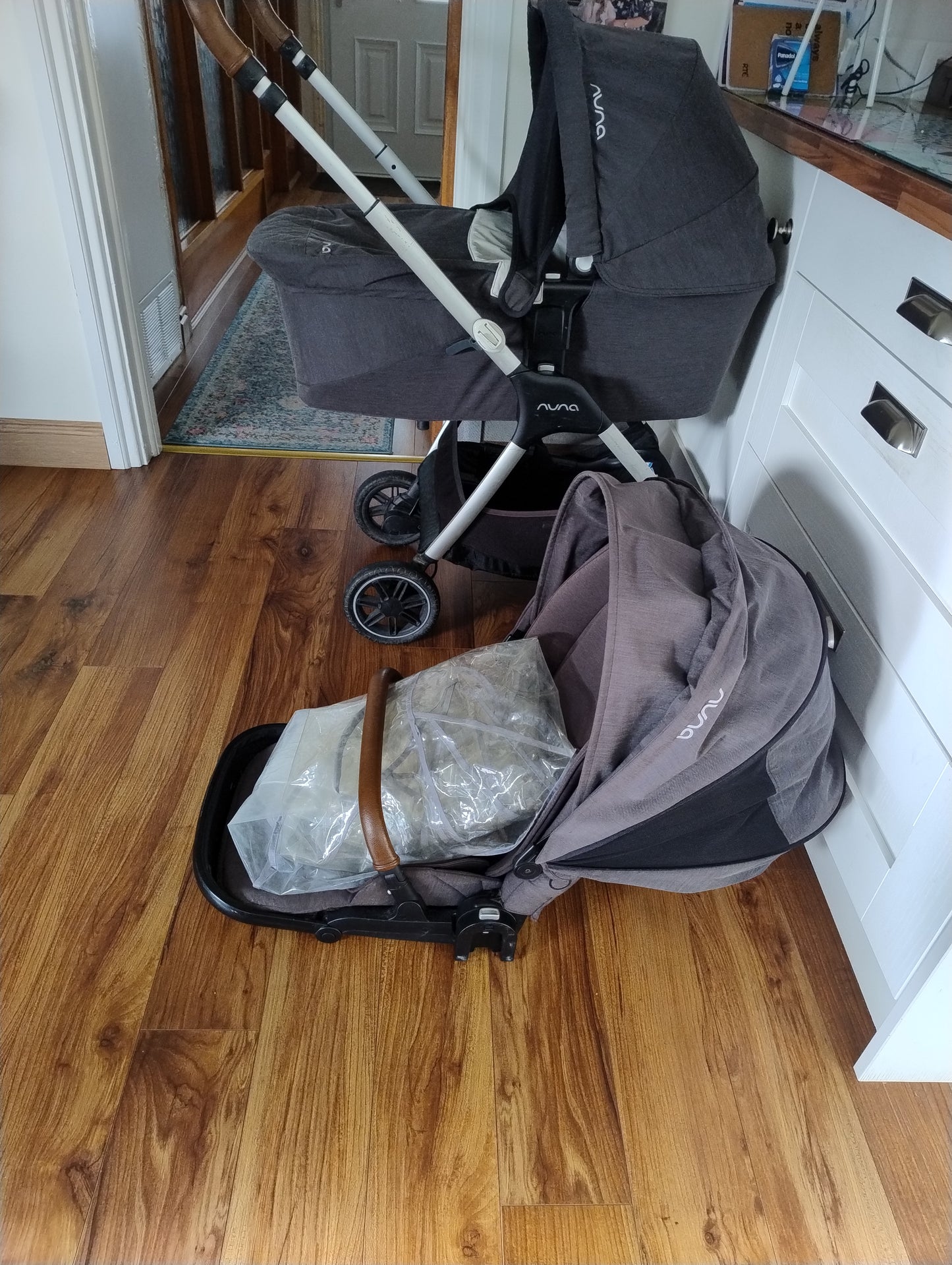 Nuna travel system