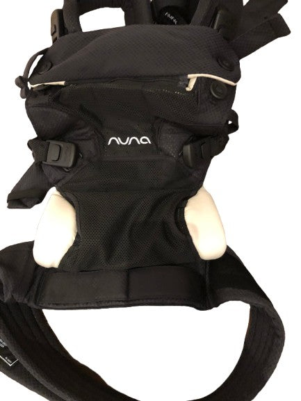 Nuna cudl baby carrier